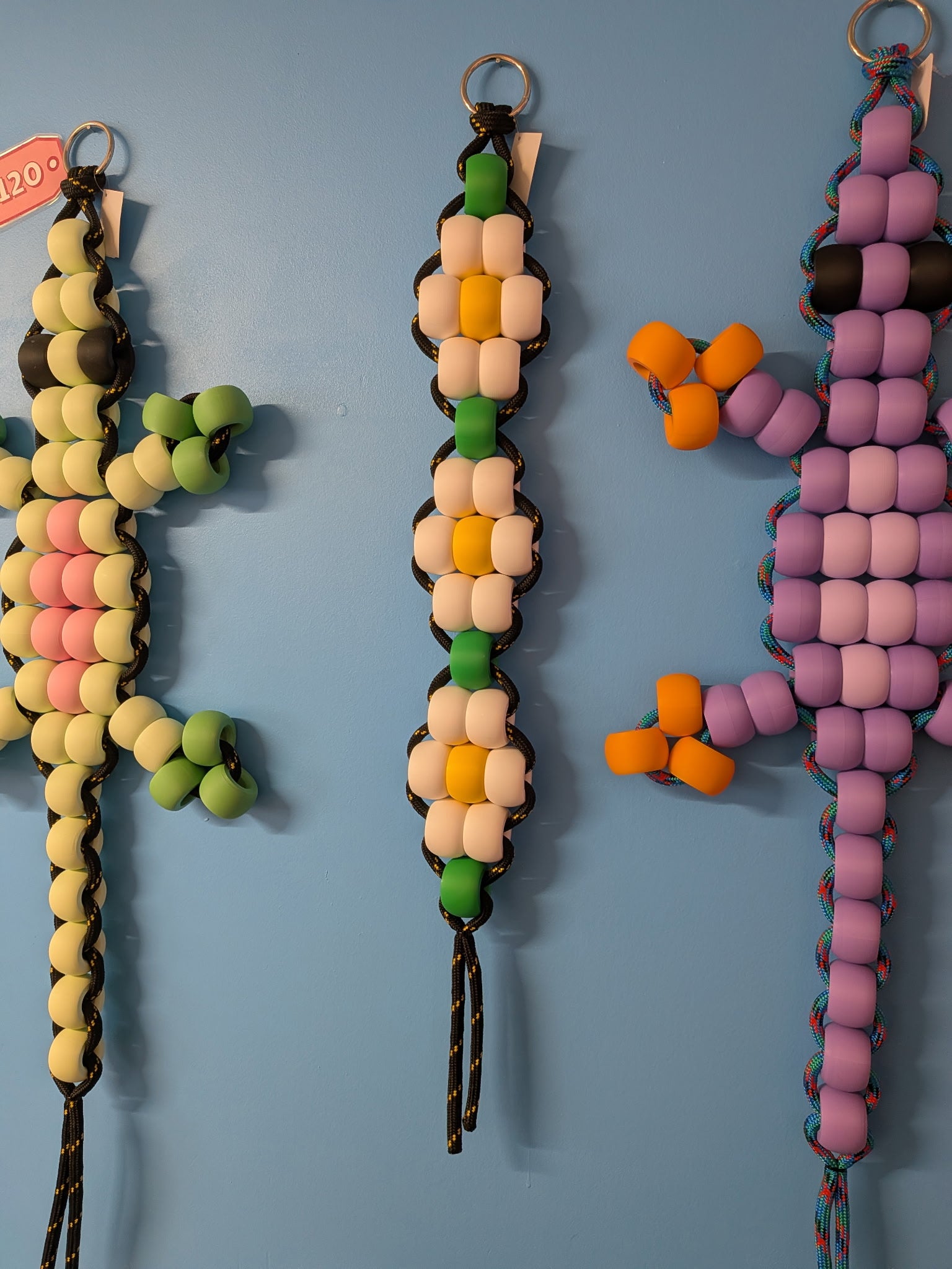 Giant Pony Bead Daisy Wall Art (White)